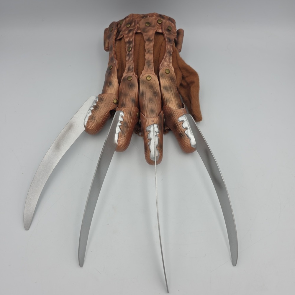 Rubies A Nightmare on‎ Elm Street Dlx Glove Freddy Krueger 2010 Movie FLAWS